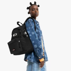 EASTPAK DAY PAK'R BLACK The White Outline Embroidered Backpack 3 EASTPAK DAY PAK'R BLACK The White Outline Embroidered Backpack -Eastpak Embroidered Backpacks JS0A85MADPCOS2 THEWH 20260426 003 detail 1