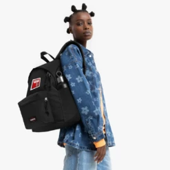 EASTPAK DAY PAK'R BLACK Write-Protect Red Embroidered Backpack -Eastpak Embroidered Backpacks JS0A85MADPCOS2 WRITE 20260426 003 detail 1